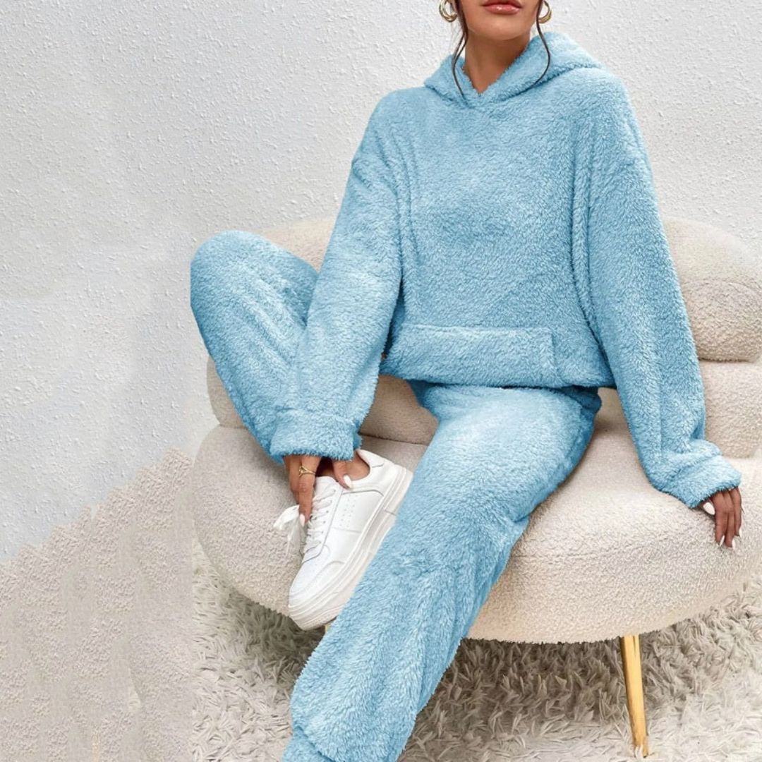 Alexa | Cozy Hooded Two-Piece Lounge Set with Flattering Fit - Lumina