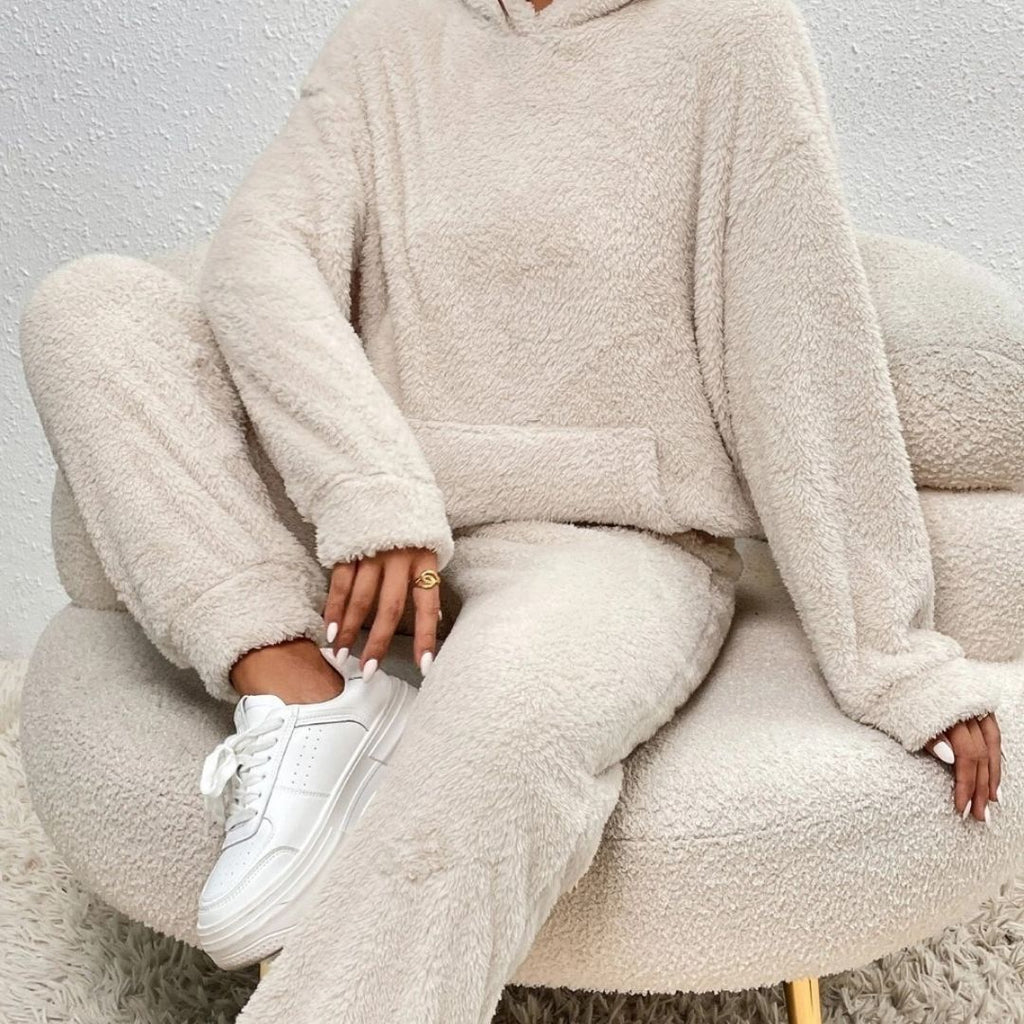 Alexa | Cozy Hooded Two-Piece Lounge Set with Flattering Fit - Lumina