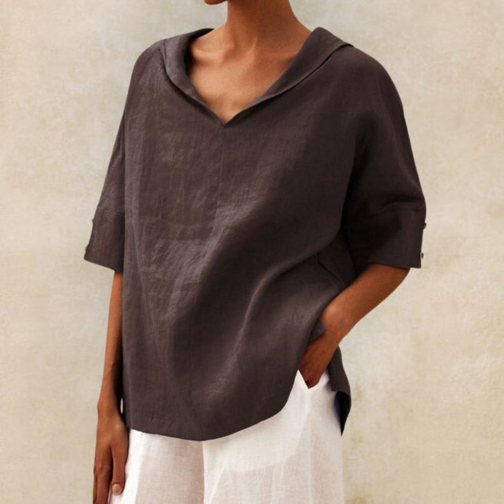 Clara | Relaxed Fit V-Neck Top with Effortless Style - Lumina