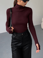 Hailey | Sleek Minimalist Turtleneck Top for Winter Elegance - Lumina