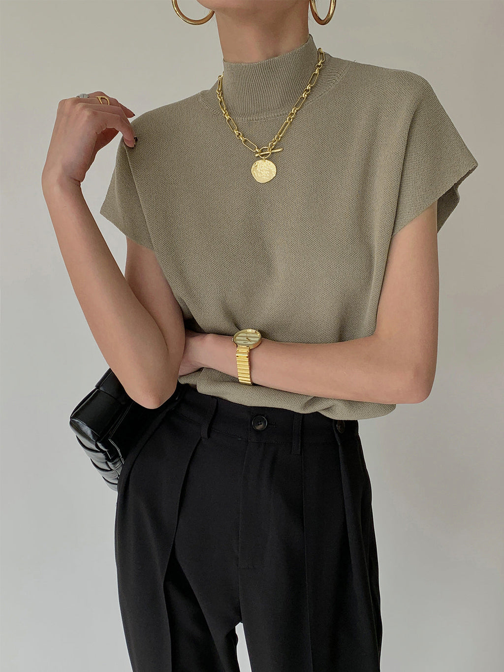 Michelle | Modern Mock Neck Casual Top with Tailored Fit - Lumina