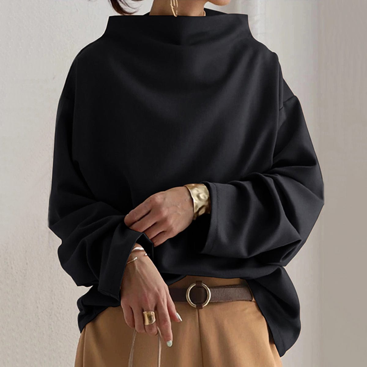 Rachel | Elegant High-Neck Top with Long Sleeves - Lumina
