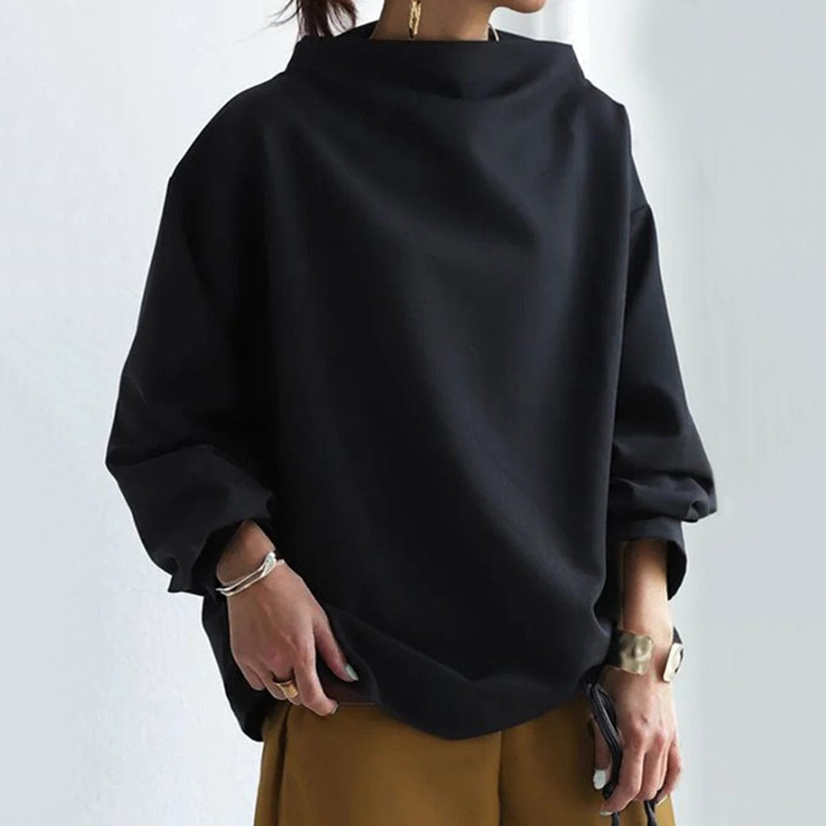 Rachel | Elegant High-Neck Top with Long Sleeves - Lumina