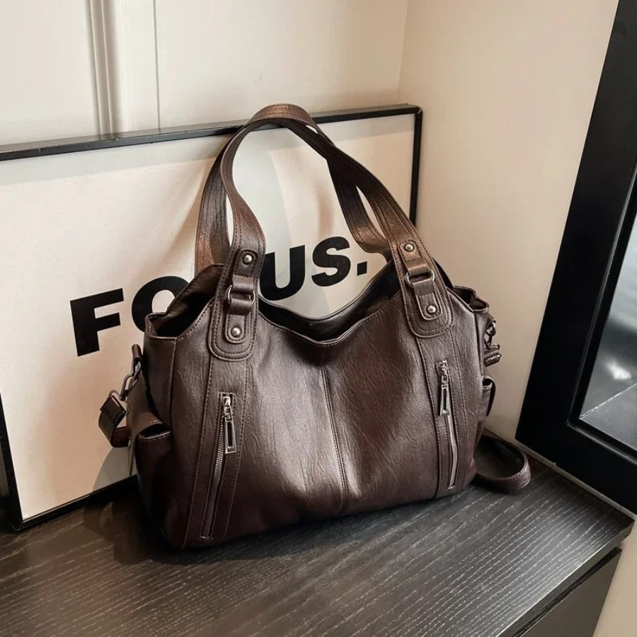 Amber | Elegant Black Shoulder Bag with Functional Design - Lumina