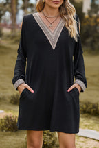 Aria | Casual Dress with V-Neck Lace Trim - Lumina
