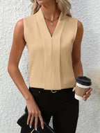 Beatrice | Elegant Pleated Design + Blouse with V-Neck - Lumina