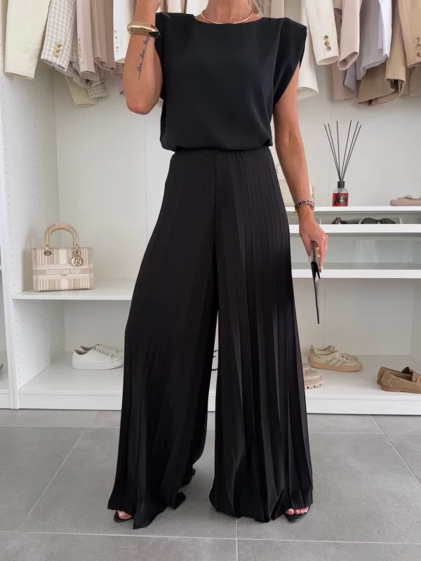 Daisy | Elegant Pleated Two Piece Set with Flattering Fit - Lumina