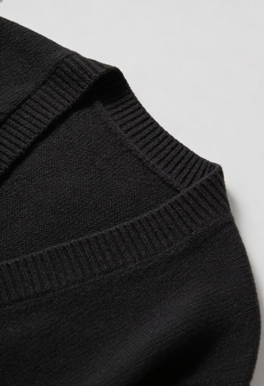 Elena | Cozy Black Knit Cardigan with Ribbed Details - Lumina