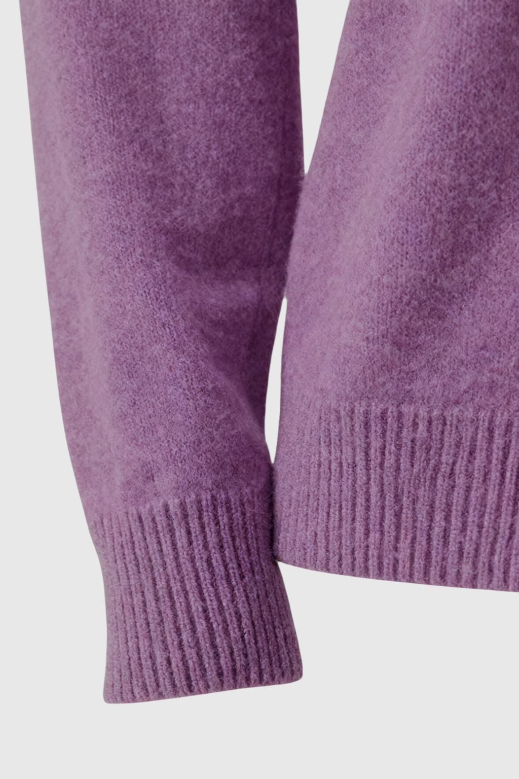 Isabella | Cozy Dark Purple Sweater with Flattering Fit - Lumina