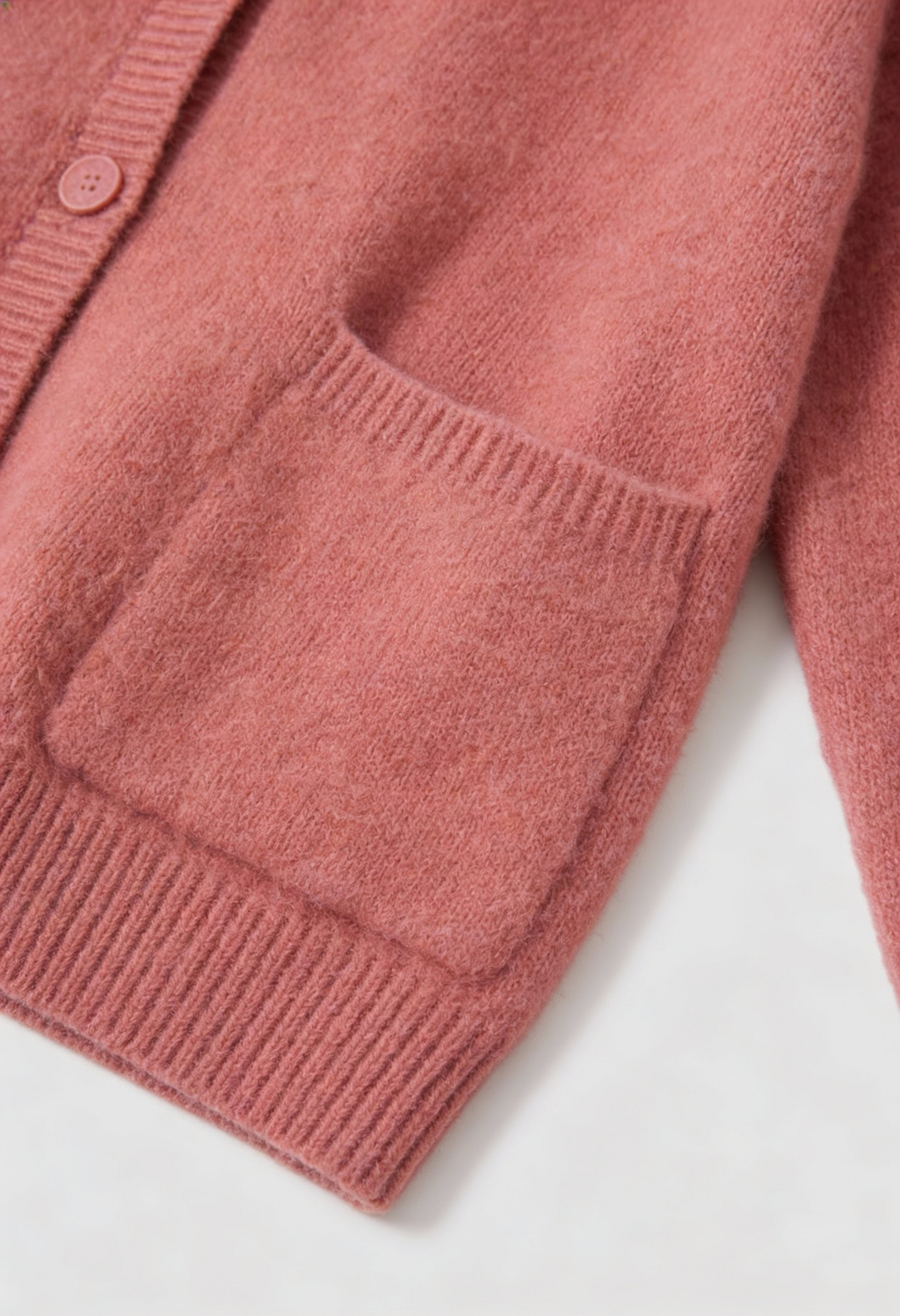 Isabella | Cozy Pink Knit Cardigan Sweater with Relaxed Fit - Lumina
