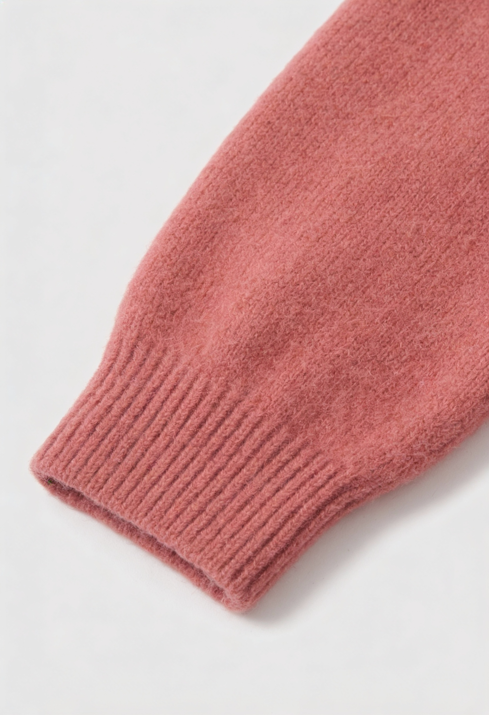 Isabella | Cozy Pink Knit Cardigan Sweater with Relaxed Fit - Lumina