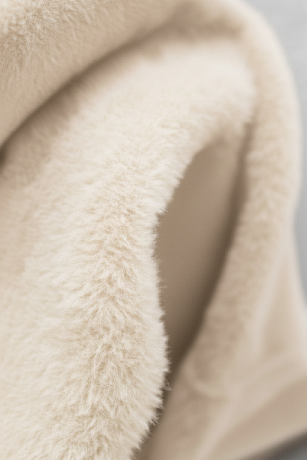 Isabella | Elegant Apricot Turtleneck Sweater with Slim Fit - Lumina