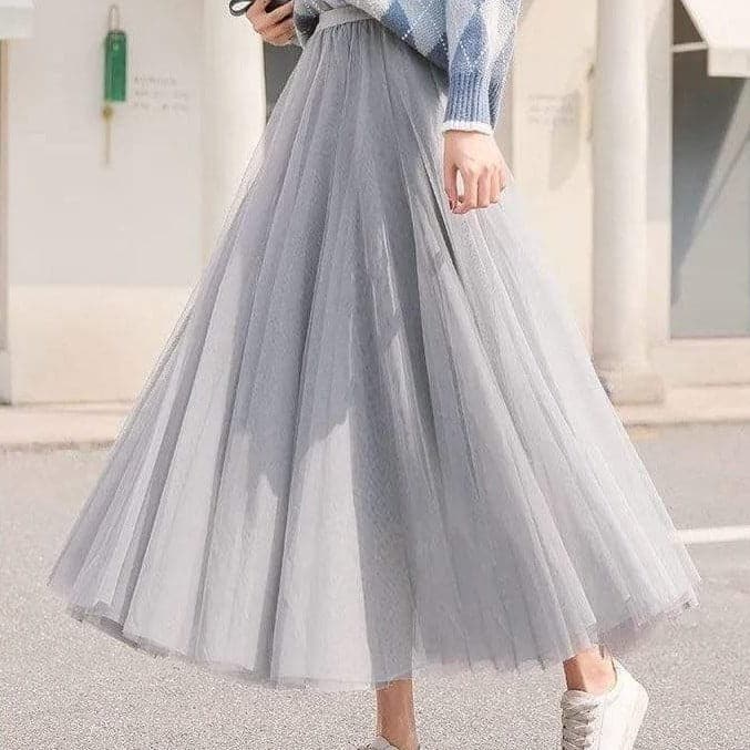 Isabella | Elegant Black Tulle Skirt with Flattering Fit - Lumina