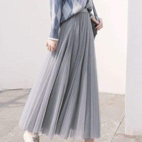 Isabella | Elegant Black Tulle Skirt with Flattering Fit - Lumina