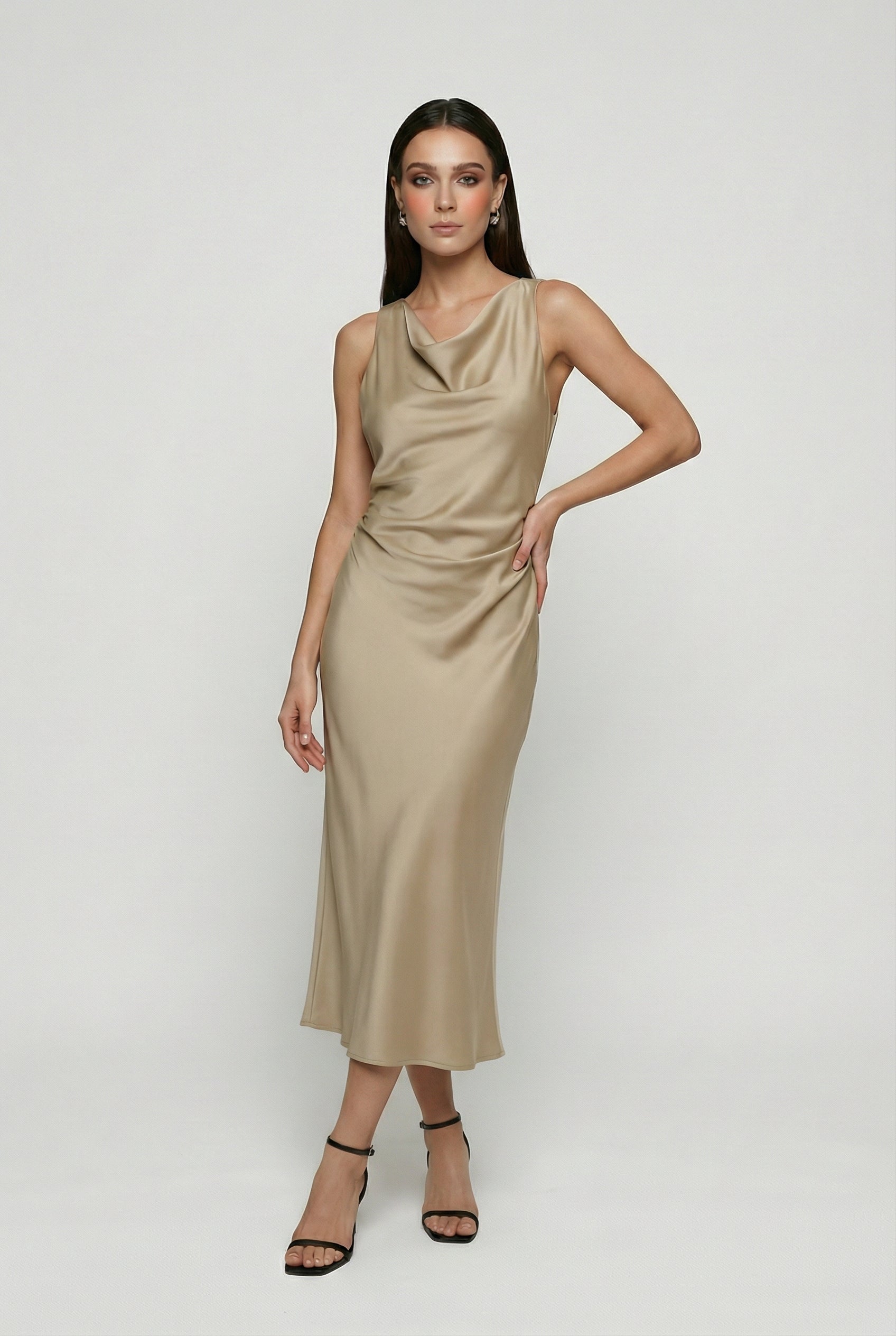 Isabella | Elegant Khaki Summer Dress with Sophisticated Fit - Lumina