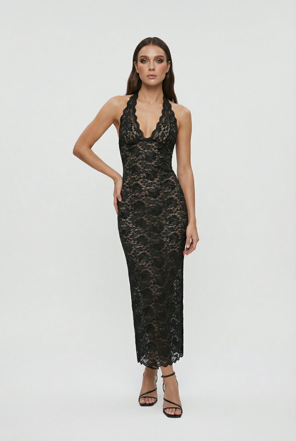 Isabella | Elegant Lace White Maxi Dress with Flattering Fit - Lumina