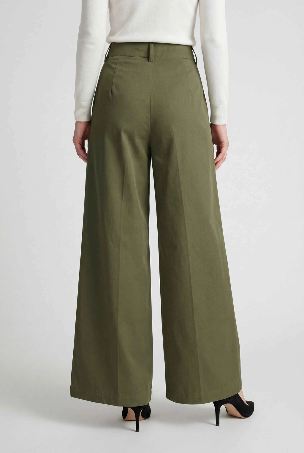 Isabella | Flowy Green Palazzo Pants with Stretch Fabric - Lumina