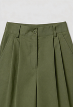 Isabella | Flowy Green Palazzo Pants with Stretch Fabric - Lumina
