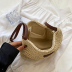 Léandre | Chic Beige Straw Shoulder Bag with Vegan Leather Accents - Lumina