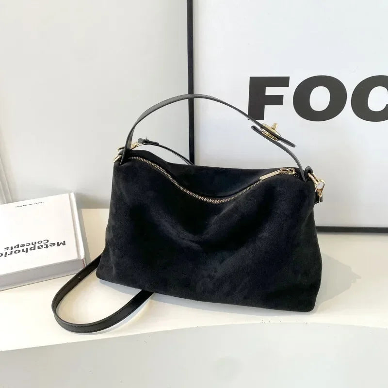 Marielle | Textured Minimalist Shoulder Bag with Curved Shape - Lumina