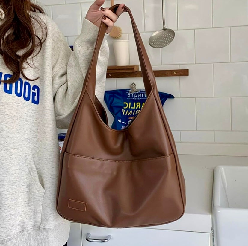 Maya | Chic Shoulder Bag with Spacious Design - Lumina