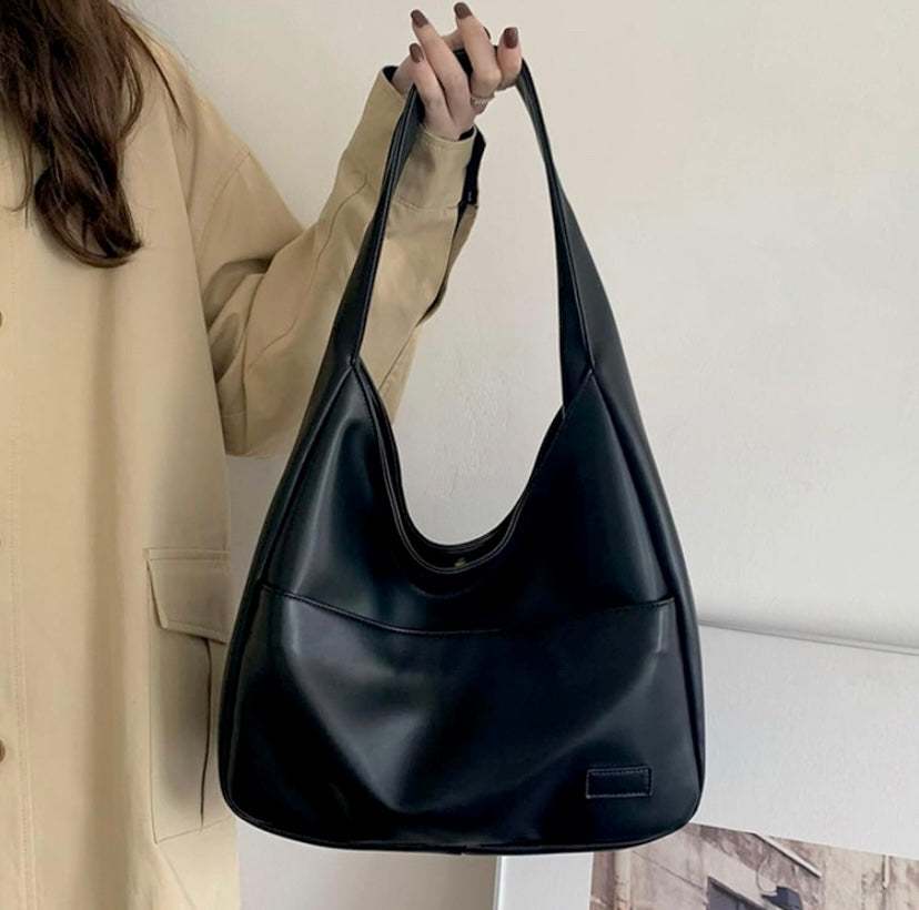 Maya | Chic Shoulder Bag with Spacious Design - Lumina