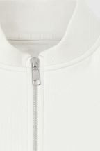 Serena | Casual Chic White Lounge Set with Modern Zipper Details - Lumina