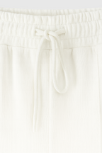 Serena | Casual Chic White Lounge Set with Modern Zipper Details - Lumina