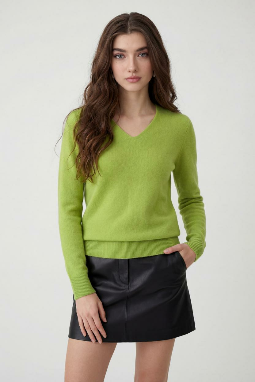 Serena | Cozy Light Green V-Neck Women's Sweater with Flattering Fit - Lumina