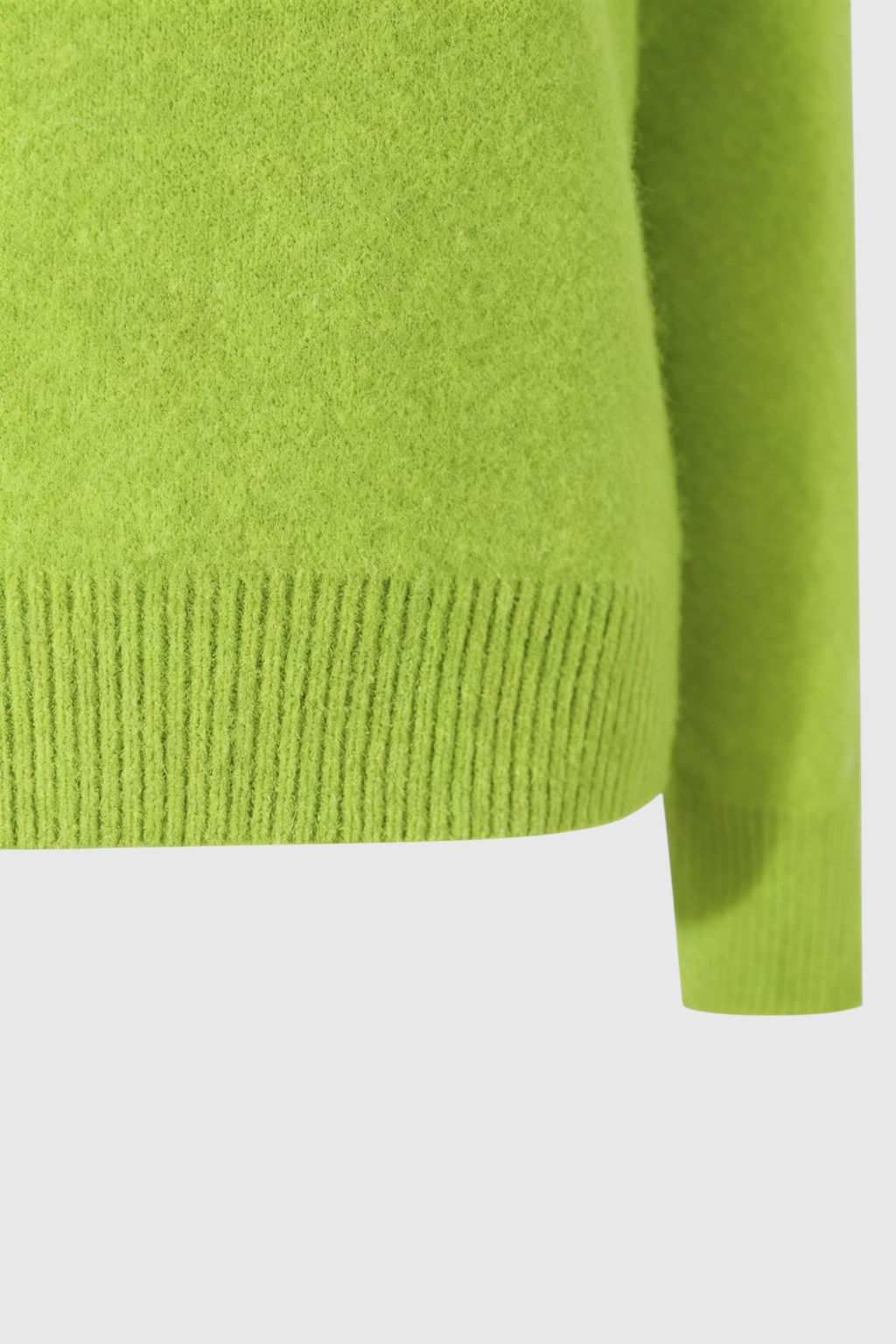 Serena | Cozy Light Green V-Neck Women's Sweater with Flattering Fit - Lumina
