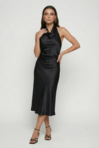 Serena | Elegant Black Maxi Dress with Flattering Silhouette - Lumina