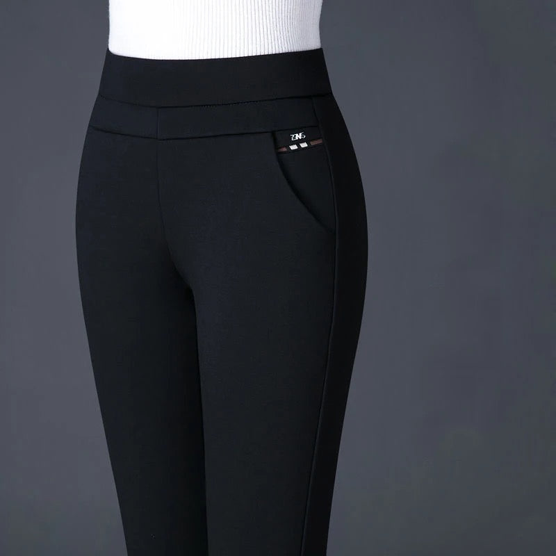 Sofia | Elegant Fitted Black Trousers with Stretch Fabric - Lumina
