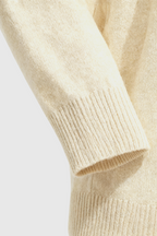Sophia | Cozy Beige V-Neck Women's Sweater with Flattering Fit - Lumina