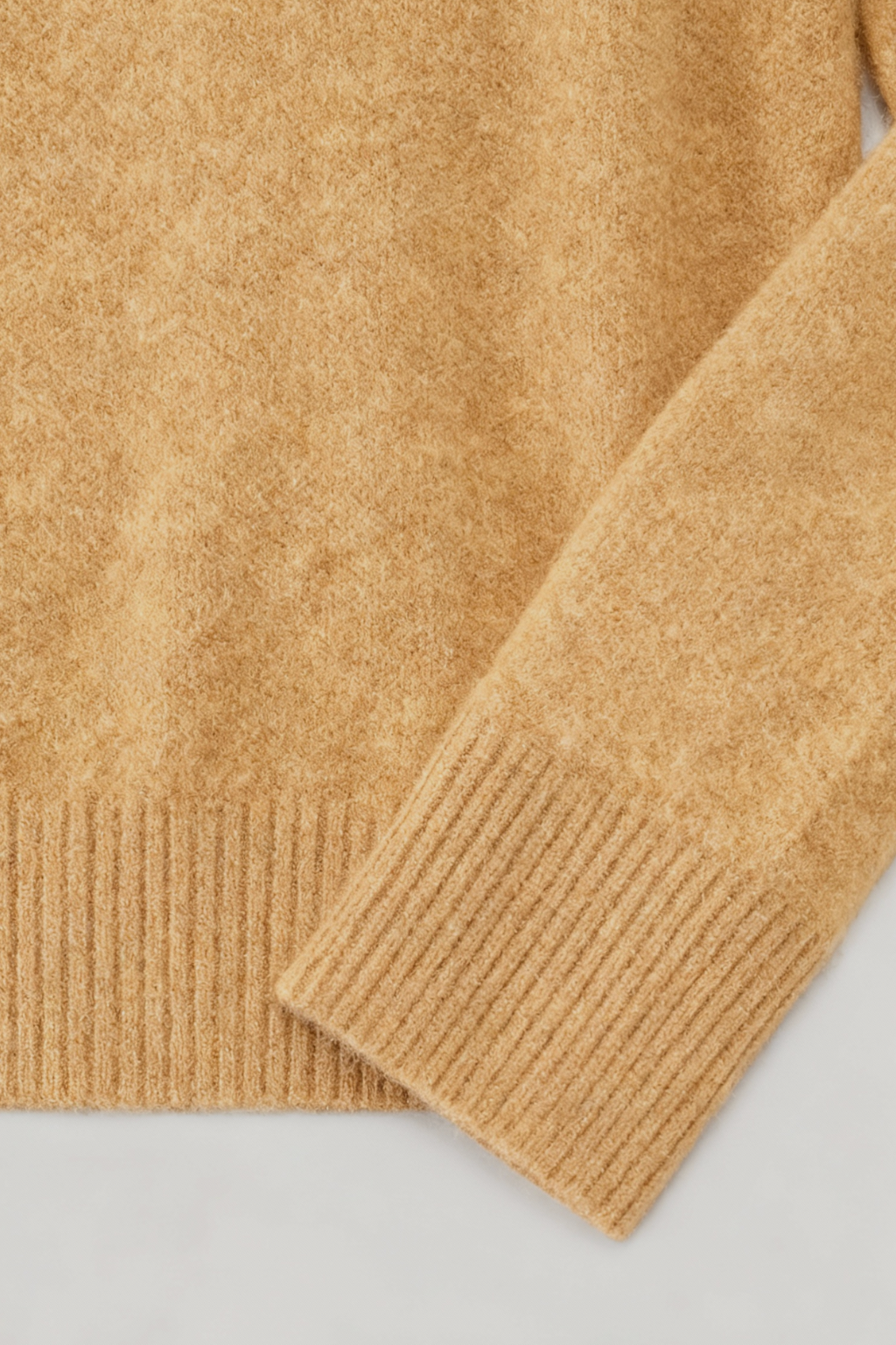 Sophia | Cozy Brown V-Neck Sweater with Flattering Fit - Lumina