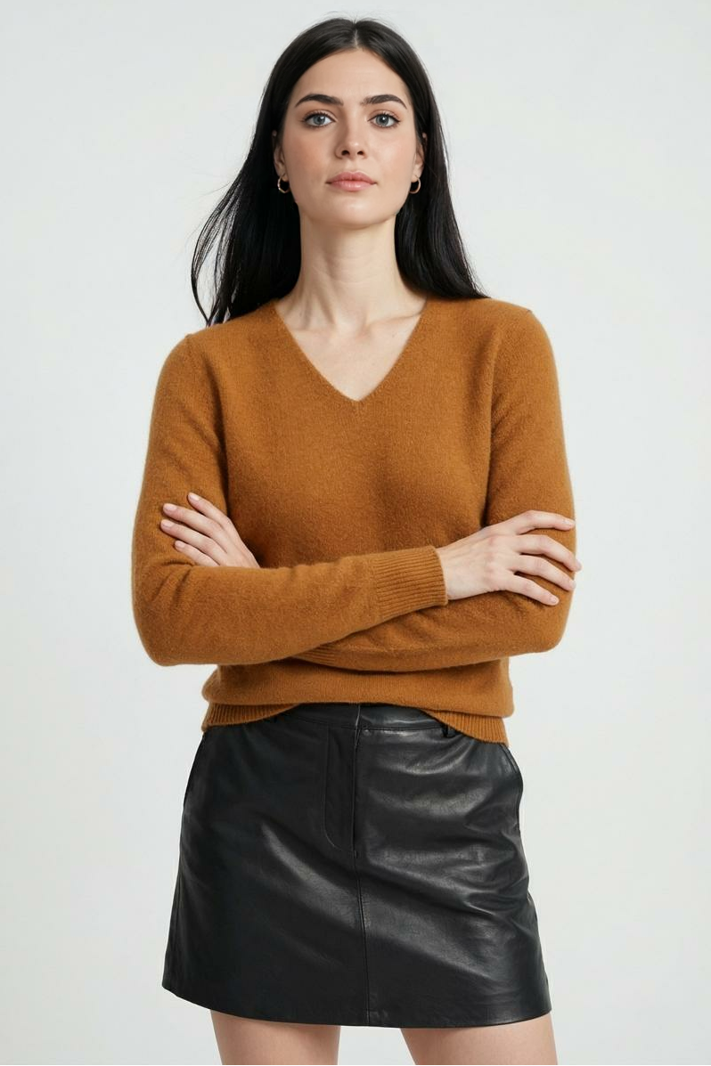 Sophia | Cozy V-Neck Orange Sweater with Flattering Fit - Lumina