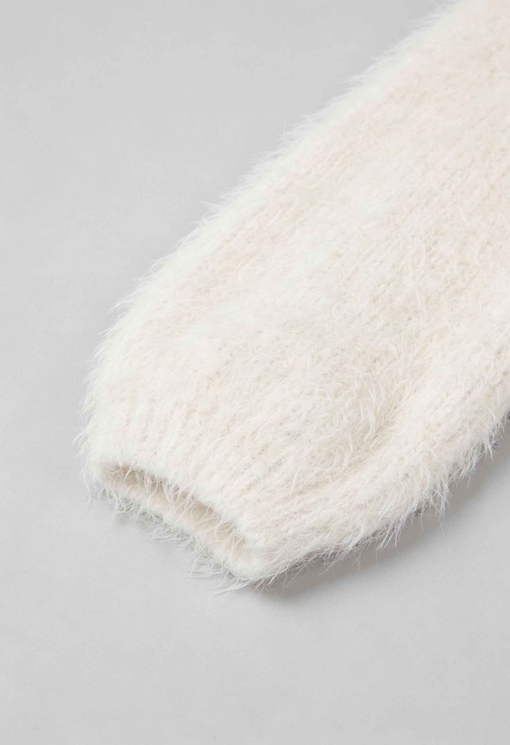 Sophia | Cozy White Knit Cardigan with Ribbed Hem - Lumina