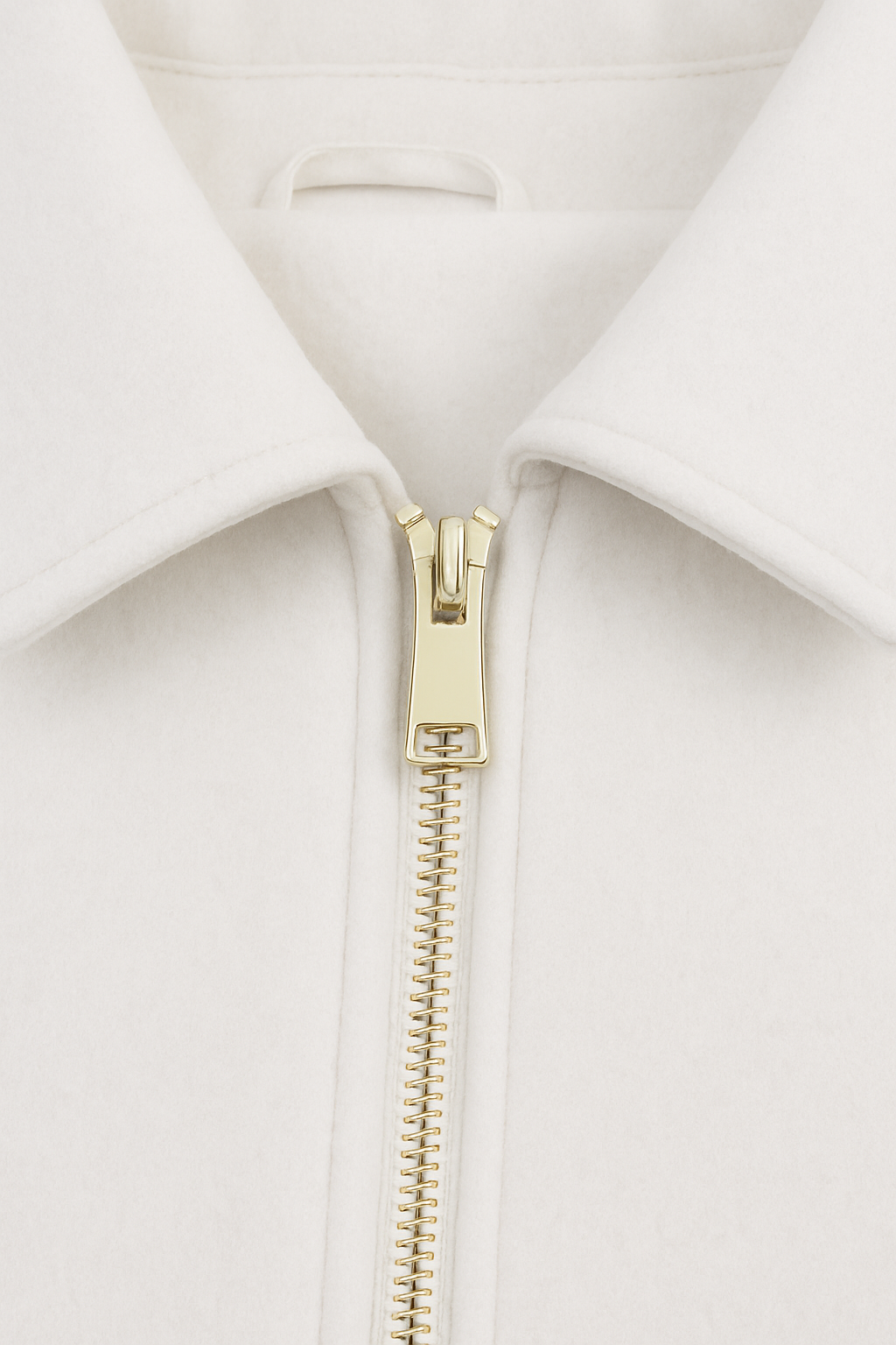 Sophia | Modern Cropped Zip-Up Jacket with Functional Pockets - Lumina