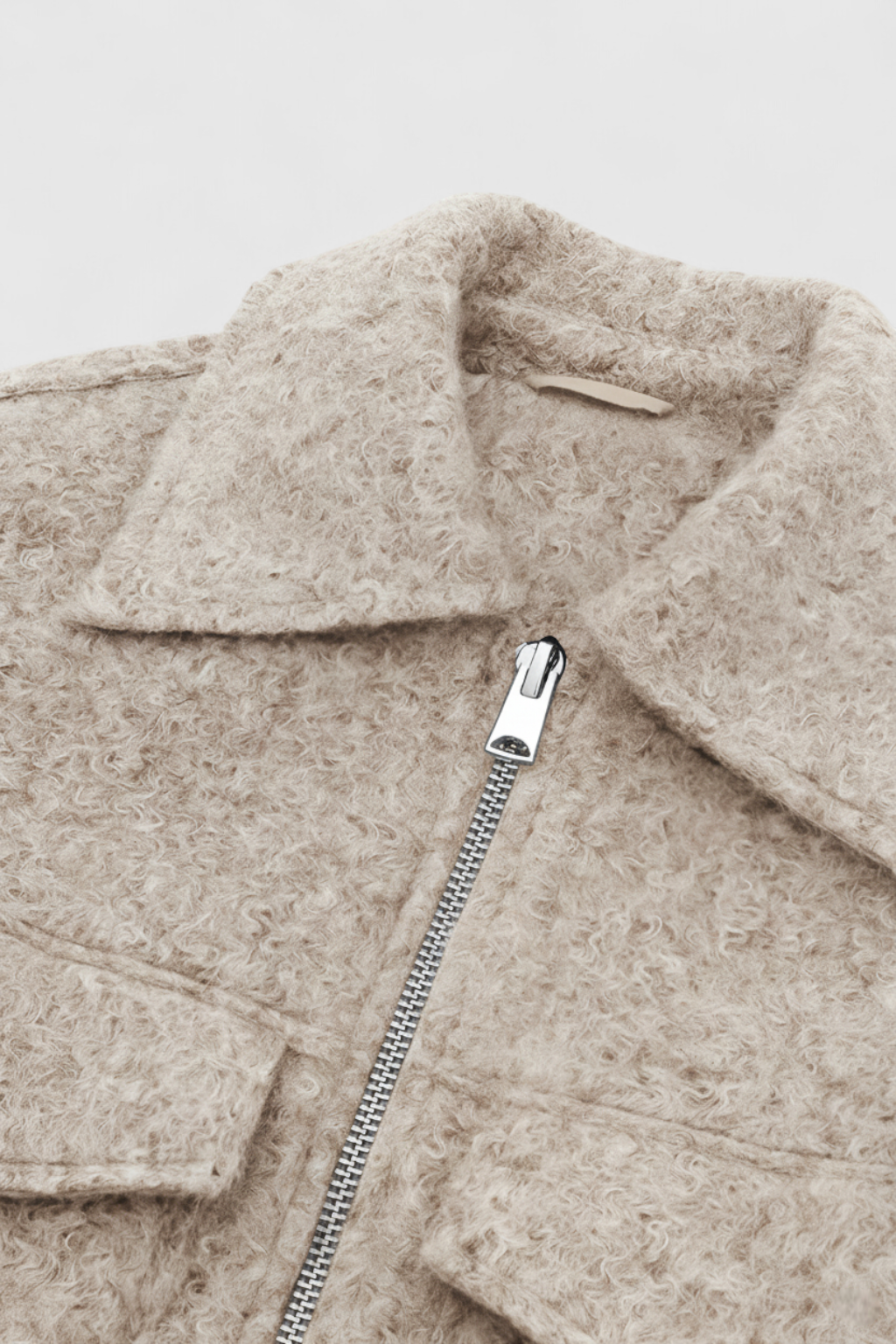 Victoria | Chic Beige Zip Jacket with Vintage Lapel and Pockets - Lumina