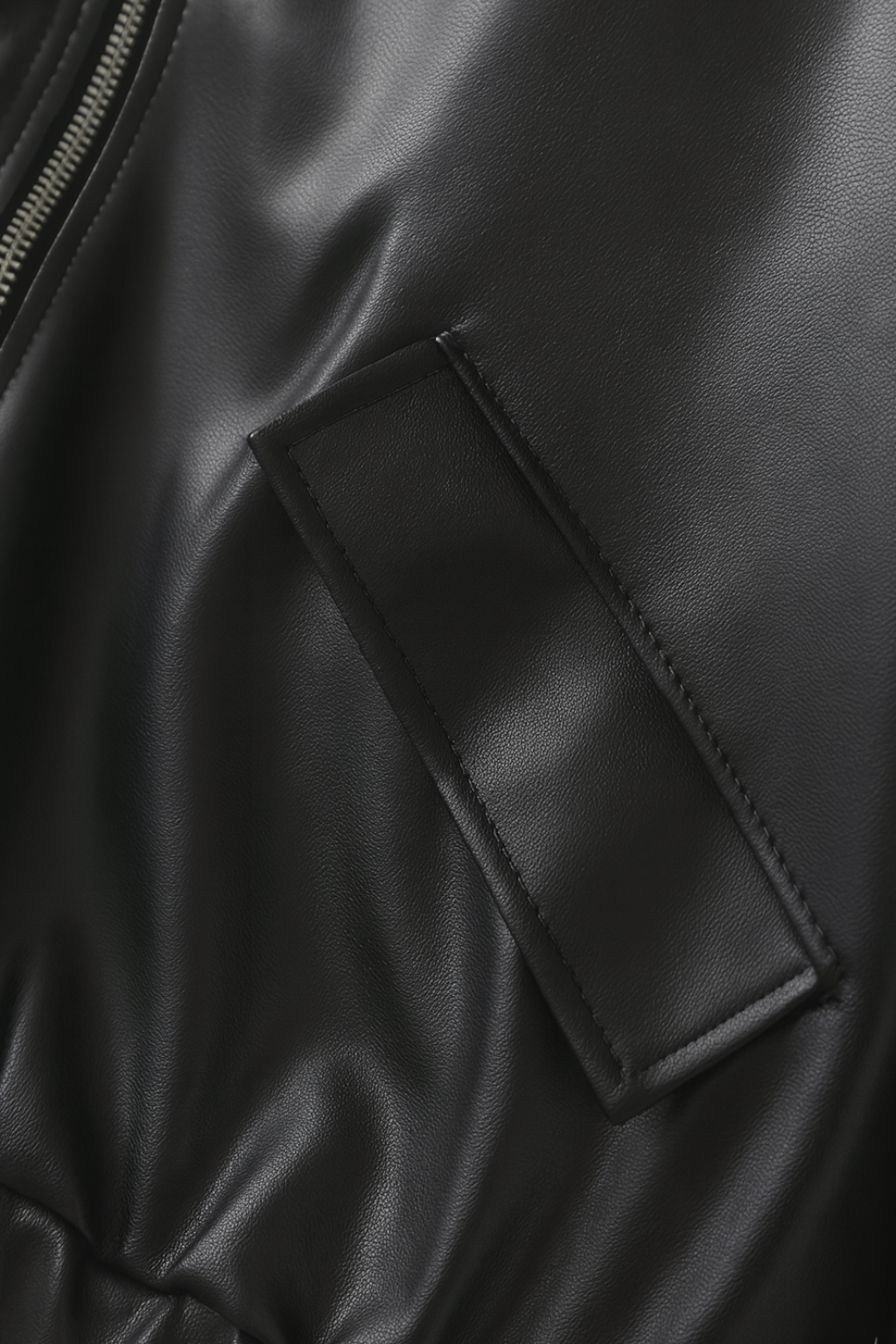 Victoria | Chic Black Leather Jacket with Retro Collar - Lumina