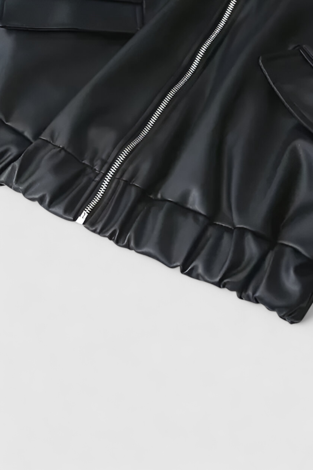 Victoria | Chic Black Leather Jacket with Retro Collar - Lumina