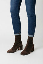 Victoria | Chic Dark Brown Block Heel Ankle Boots with Sleek Design - Lumina