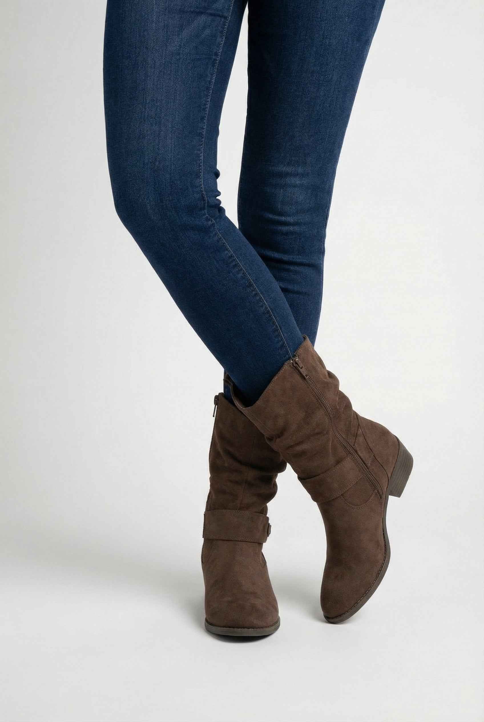 Victoria | Chic Dark Brown Suede Ankle Boots with Warm Lining - Lumina