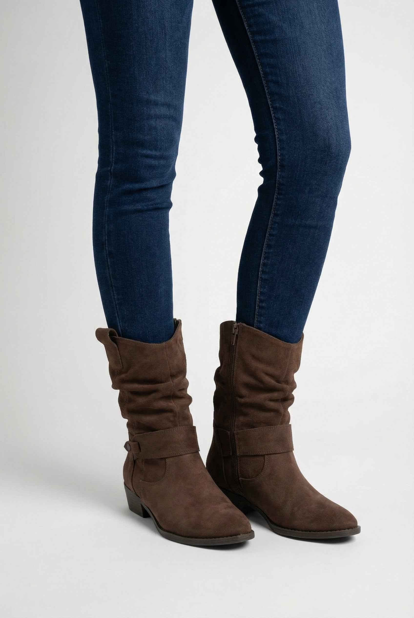 Victoria | Chic Dark Brown Suede Ankle Boots with Warm Lining - Lumina