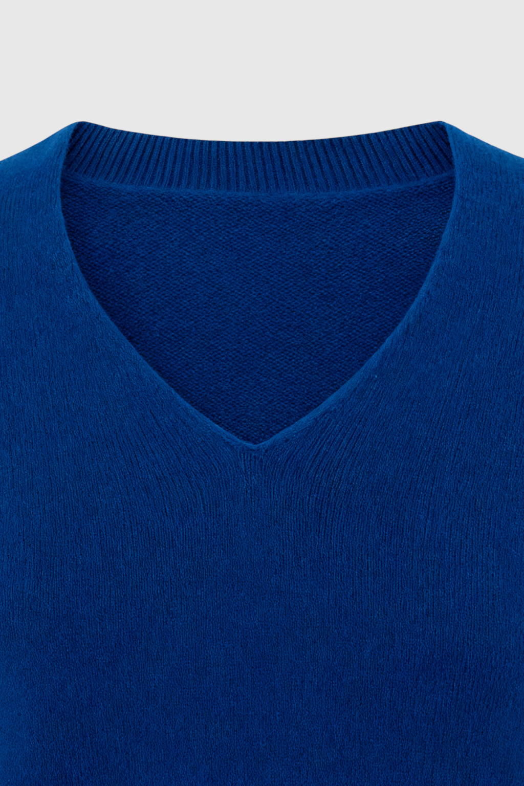 Victoria | Cozy Dark Blue V-Neck Sweater with Flattering Fit - Lumina