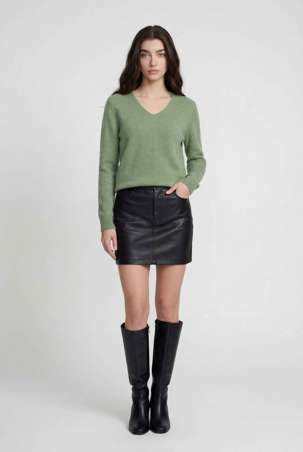 Victoria | Cozy Olive Green Sweater with Flattering V-Neck - Lumina