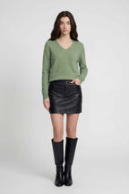 Victoria | Cozy Olive Green Sweater with Flattering V-Neck - Lumina