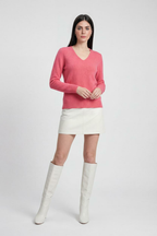 Victoria | Cozy Pink Red V-Neck Sweater with Flattering Fit - Lumina