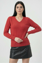 Victoria | Cozy Red Sweater with Flattering Fit - Lumina