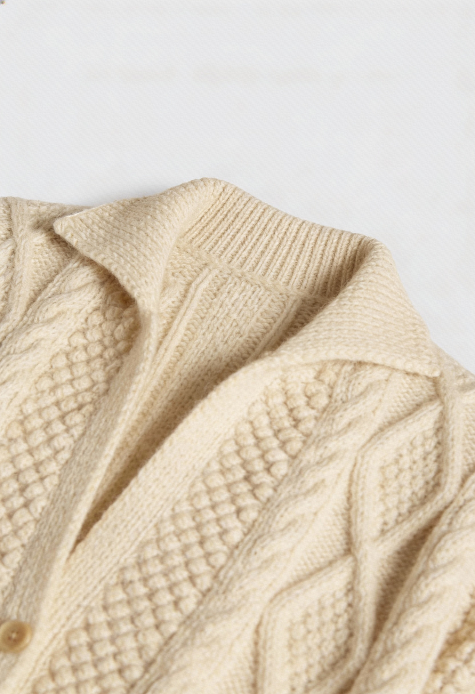 Victoria | Cozy White Knit Cardigan Sweater with Relaxed Fit - Lumina