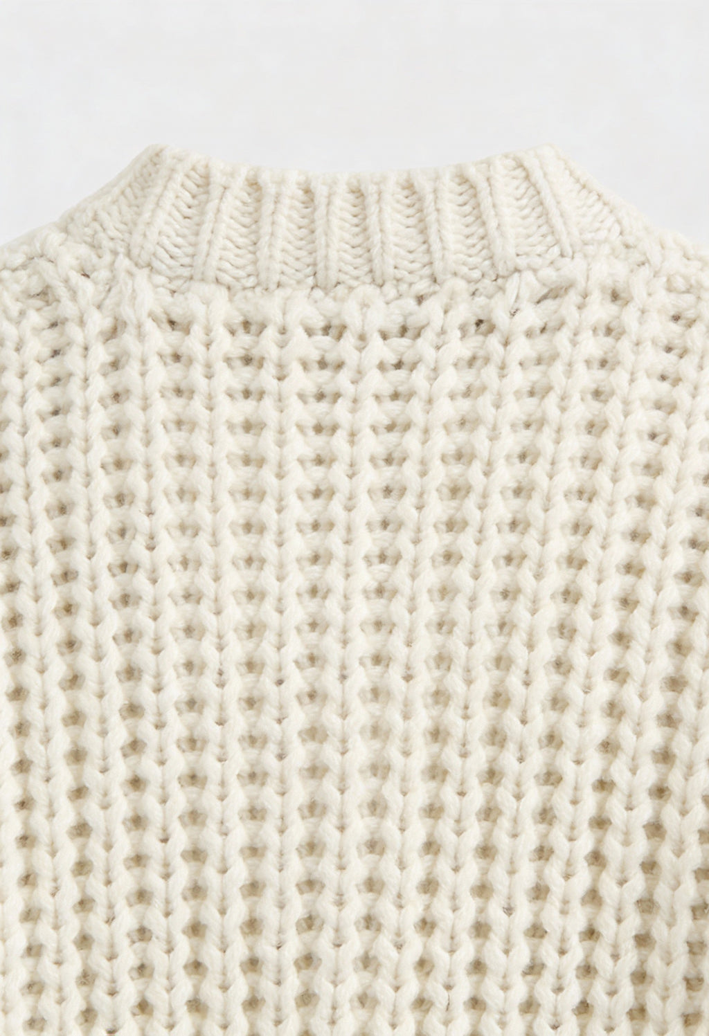 Victoria | Cozy White Long Cardigan Sweater with Relaxed Fit - Lumina
